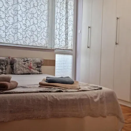 Apartamento Two Close To Center, Varna